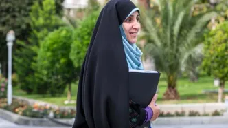 معاون رئیس‌جمهور: زنان در حق طلاق و مهریه منتظر لایحه جدید باشند/ هنرمندان زن خارج از کشور می‌توانند برگردند؟