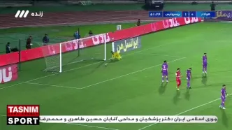 فیلم گل دوم پرسپولیس به هوادار توسط علی علیپور 52