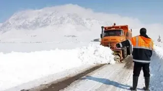 برف‌روبی ۳۶۰۰ کیلومترباند ازجاده‌های کرمانشاه/ مه‌گرفتگی در برخی محورها