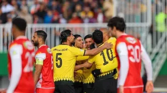 ببینید | گل اول سپاهان به پرسپولیس به یک ضربه سر دقیق
