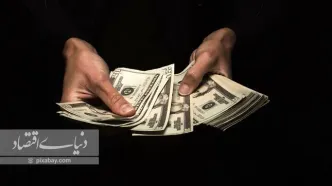 نوسان بازار ارز زیر سایه سنگین تحولات سیاسی/ کاهش آرام قیمت دلار