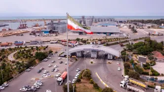 اختلاف ۷۰ رتبه‌ای ایران با امارات در شاخص لجستیکی