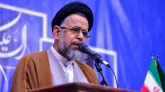 وزیر سابق اطلاعات همچنان در بیمارستان بستری است
