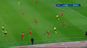 خلاصه بازی سپاهان 3 - پرسپولیس 2