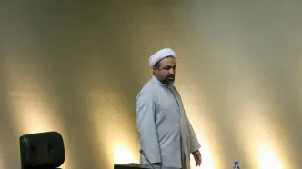 زیدآبادی خطاب به رسایی: ترامپ به جای خود، خودت چی؟