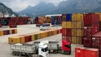 کالاها چرا در گمرک معطل می‌مانند؟