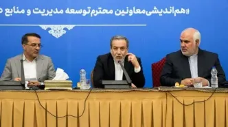 عراقچی: برای توسعه روابط با همسایگان تلاش می‌کنیم