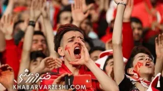 تجمع هواداران پرسپولیس مقابل باشگاه و شعار علیه درویش
