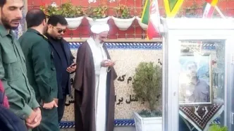 نماینده ولی فقیه در سپاه به مقام شهید حاج قاسم سلیمانی ادای احترام کرد