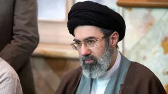 حضور حجت‌الاسلام مجتبی خامنه‌ای در مراسم تشییع شهدای اقتدار + فیلم