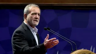 پزشکیان: هنر نیست که بچه‌ها به آمریکا روند و علم و توانایی‌های‌شان را در اختیار آنان بگذارند