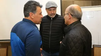 عکس | سرمربی جدید استقلال به بازیکنان معرفی شد/ بوژوویچ در اردوی شب قبل از دربی