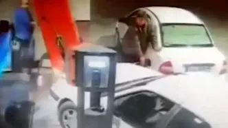 بی‌احتیاطی عجیب یک خانم در پمپ‌بنزین بهبهان!
