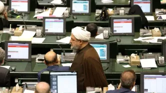 رسایی: نتیجه تصمیمات پزشکیان، مثل خیانت بنی‌صدر خسارت‌بار است
