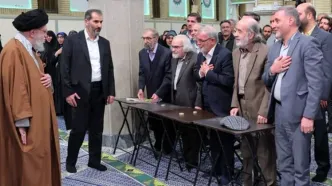 دیدار شاعران و اهالی فرهنگ و ادب فارسی با رهبر انقلاب