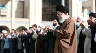 اقامه نماز عید فطر به امامت رهبر معظم انقلاب/ ویدیو