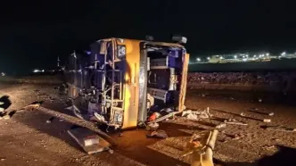 پایان امدادرسانی به مصدومان حادثه واژگونى اتوبوس در کرمان/ 14 نفر جان باختند