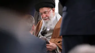 دوره ما می‌تواند دوره «سعدی و حافظ و نظامی آفرین» باشد