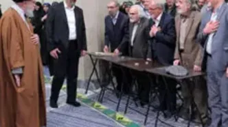 دیدار شاعران و اهالی فرهنگ و ادب فارسی با رهبر انقلاب