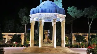 حافظیه شیراز در آخرین لحظات سال + فیلم