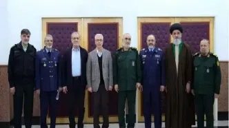 دیدار دوستانه رئیس جمهور با فرماندهان عالی‌رتبه نیروهای مسلح