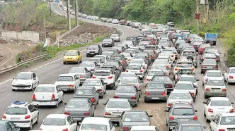 آخرین وضعیت ترافیکی محورهای شمالی کشور؛ ترافیک سنگین در برخی آزادراه‌ها