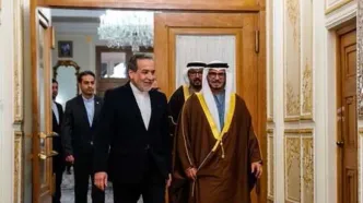 نامه ترامپ در تهران تحویل عراقچی شد + فیلم