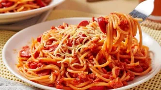 داستان سفر ماکارونی به دور دنیا + طرز تهیه