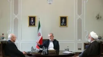 نشست سران قوا به میزبانی پزشکیان در اتاقی با چراغ های خاموش/ عکس