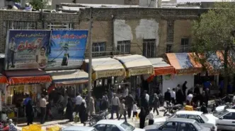 دروازه کازرون شیراز؛ نبردِ معیشت و مدرنیته/ کسبه: معیشتمان نابود می‌شود/ عضو شورای شهر: ٦٠ درصد کسبه قرارداد انتقال را امضا کرده‌اند