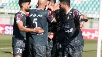 اعلام ترکیب چادرملو برای مصاف با ذوب آهن
