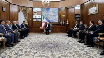 دیدار هیئتی از تونس با عارف