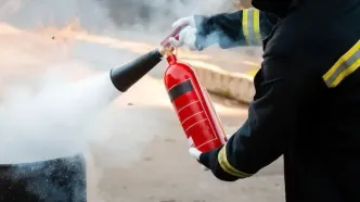 آتش‌سوزی در شهرک صنعتی محمود آباد قم/ علت انفجار مخزن نامشخص است