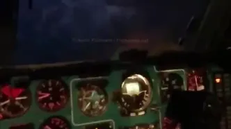 ببینید | ویدئویی از نمای داخل کابین خلبان هواپیمای ایلیوشین Il-76 نیروی هوافضا سپاه در جریان عملیات اطفاء حریق هوایی بندر شهید رجایی