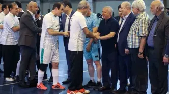 نظر علی پروین درباره فوتبال بازی کردن پزشکیان: بد نیست!