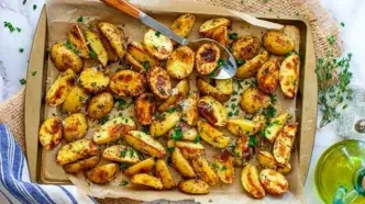 غذای خوشمزه با سیب زمینی بدون گوشت و مرغ