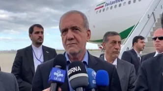 ببینید؛ مسعود پزشکیان در فرودگاه بندرعباس؛ رئیس جمهور از مجروحان انفجار عیادت کرد