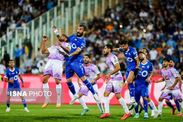 جدال دو تیم بحران‌زده در دیداری معوقه؛ استقلال - هوادار