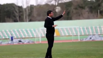 تهدید باورنکردنی سرمربی آریو اسلامشهر: قلم پایت را می‌شکنم! (ویدیو)