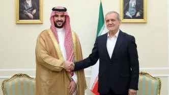 دیدار وزیر دفاع عربستان با پزشکیان