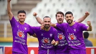 برد درخشان هوادار مقابل ملوان ۱۰ نفره