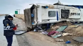 واژگونی مرگبار اتوبوس کرمان: تخلفات راننده و نقص فنی عامل حادثه دلخراش