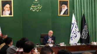 نشست شورای تبیین مواضع با حضور چهره‌های سیاسی