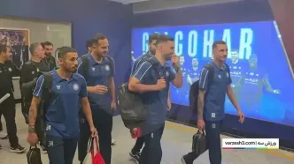 سلفی‌های دوستانه هواداران استقلال با بوژوویچ و بازیکنان