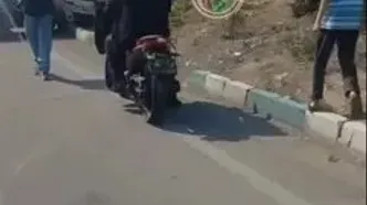 برخورد دو خودرو در بزرگراه زین‌الدین؛ پژو واژگون شد، تردد مختل شد