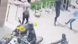 ببینید؛ ضرب و شتم کارگر پمپ بنزین بوکان به دلیل تذکر عدم استفاده از تلفن همراه در جایگاه سوخت