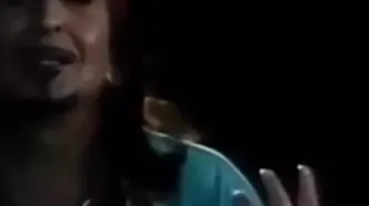 فیلم آوازخوانی باشکوه فرهاد آئیش در کنار گوهر خیراندیش با رقص دیدنی رامبد جوان / 20 سال پیش!