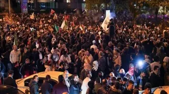 رهبر حزب مخالف دولت اردوغان، سوار بر تراکتور/ عکس