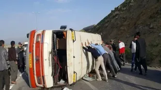 واژگونی مینی بوس سرویس معدن 11 مصدوم برجای گذاشت
