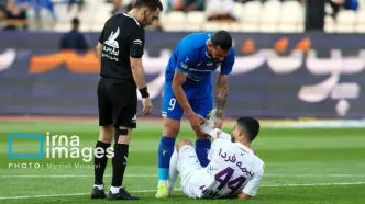 تصاویر: بازی جنجالی استقلال و هوادار